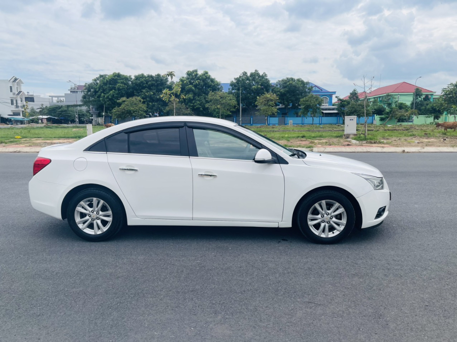 &#128278;Chervolet Cruze 2015 số sàn &#128073; 265 triệu