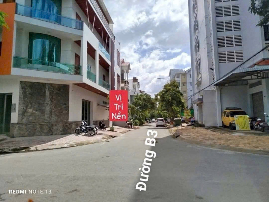 Nền đường B3 Hưng Phú 72m2 , cặp bên Chung cư