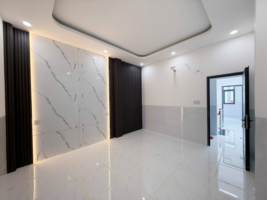 Nhà trệt lầu hẻm 91 Nguyễn Đệ