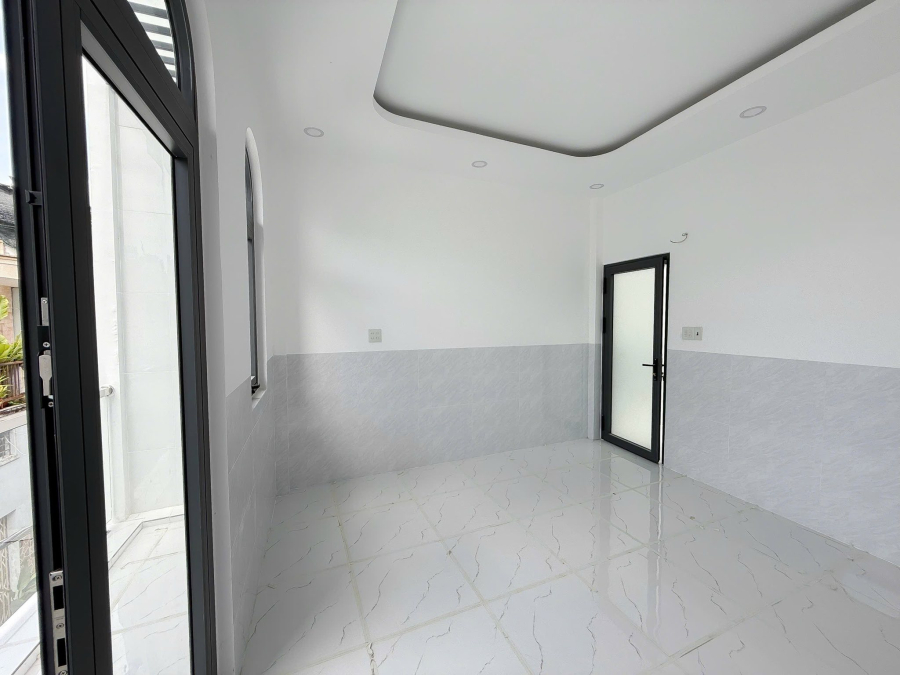 Nhà trệt lầu hẻm 91 Nguyễn Đệ